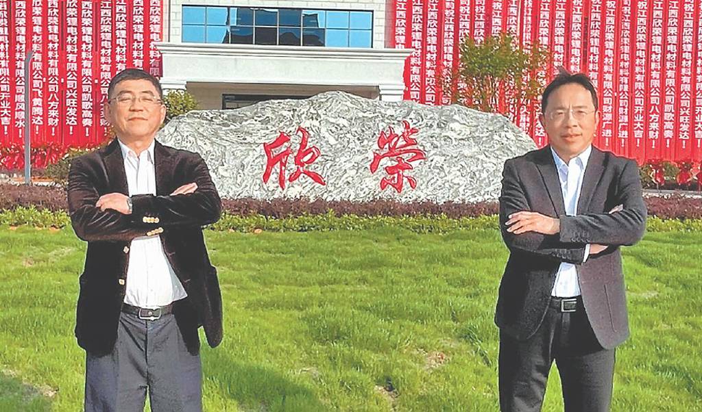 A86ASB8_PictureItem_Clipping_01_3